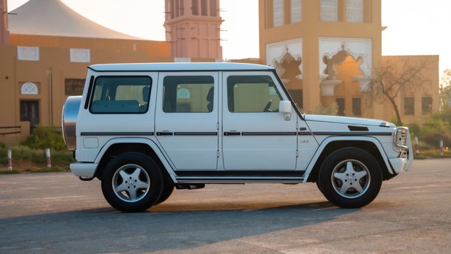 Mercedes G63 phiên bản V12 cực hiếm lên sàn đấu giá - Ảnh 2.