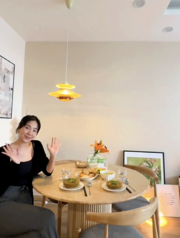 MC Mai Ngọc có tình mới sau 7 tháng công khai ly hôn- Ảnh 5. MC Mai Ngọc có tình mới sau 7 tháng công khai ly hôn- Ảnh 5.
