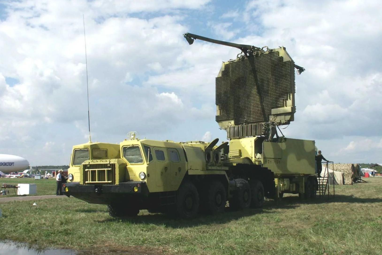 Ukraine tấn c&ocirc;ng &ldquo;đ&ocirc;i mắt&rdquo; của S-400, Nga đ&aacute;p trả mạnh tay- Ảnh 1.