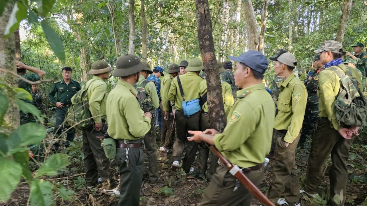 CLIP: Hành trình băng rừng tìm kiếm máy bay Yak-130 rơi- Ảnh 2.