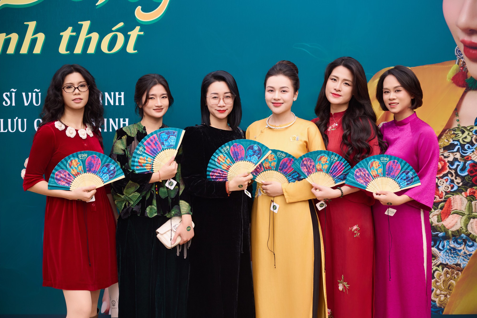 Vũ Thùy Linh tuần ba buổi về Bắc Ninh để gặp NSND Thúy Hường- Ảnh 7.