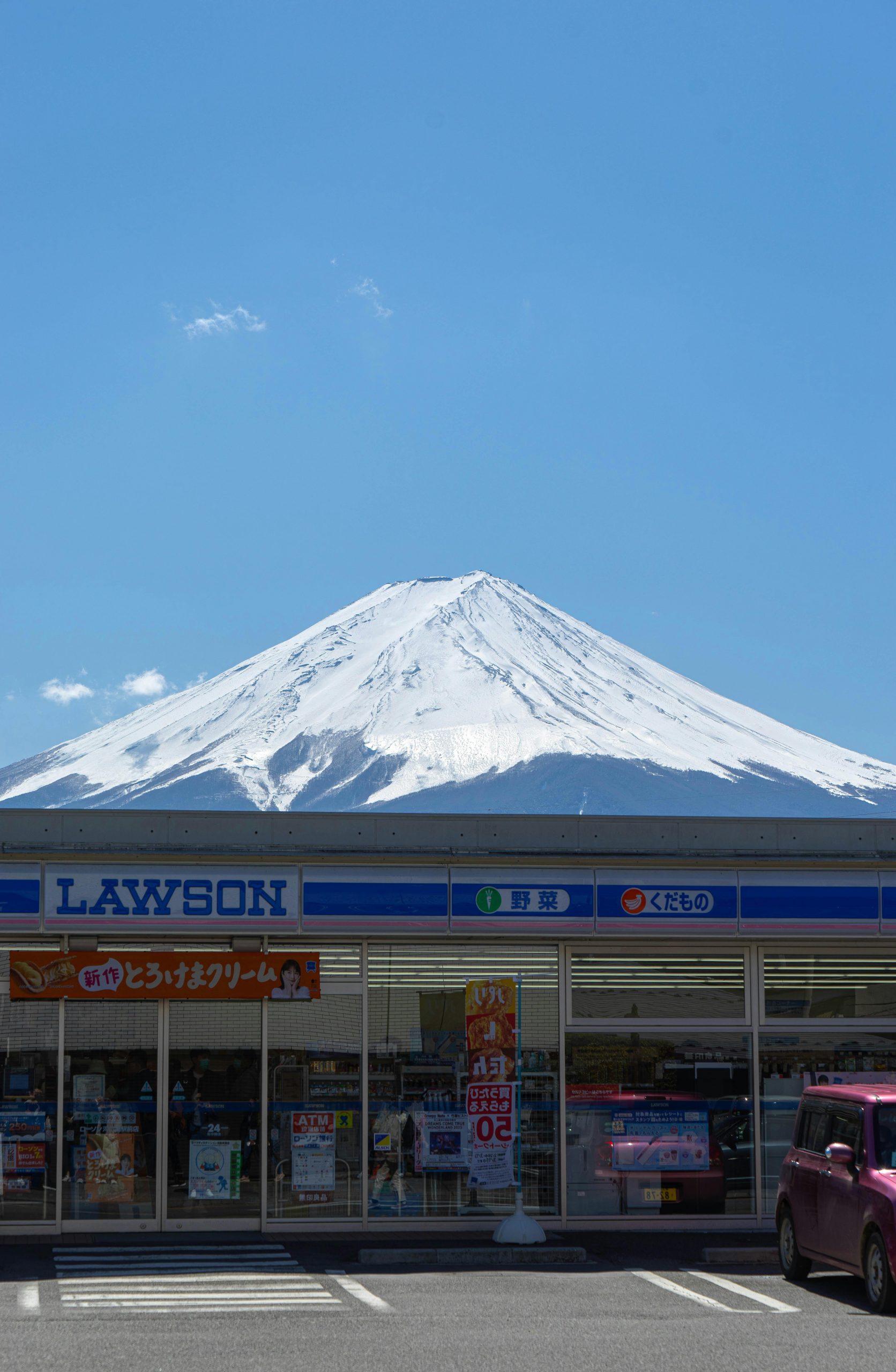 Bức ảnh tưởng bình thường nhưng khiến một cửa hàng 7-Eleven ở Thái Lan bỗng thành "hiện tượng mạng", chuyện gì xảy ra? - Ảnh 2.