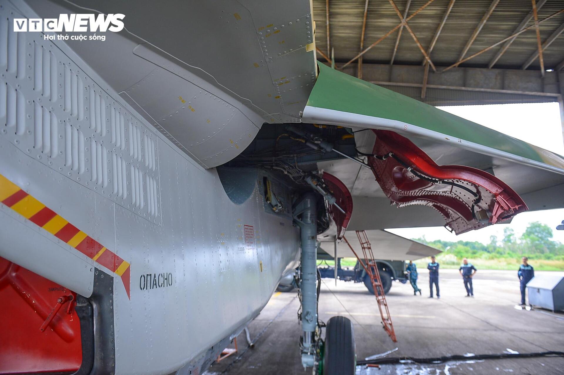 Việt Nam tự hào đại tu tiêm kích Su - 30 mk 2: Công nghệ tiên phong chỉ có 4 quốc gia làm được - Ảnh 4.