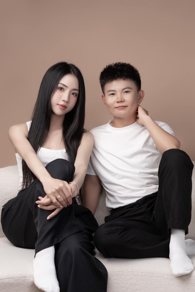 Hotgirl tuyển nữ Việt Nam khoe ảnh t&igrave;nh tứ như ảnh cưới với đồng đội nữ- Ảnh 4.