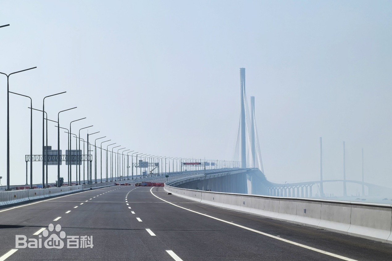 Trung Quốc ch&iacute;nh thức th&ocirc;ng xe c&ocirc;ng tr&igrave;nh vượt biển mới lập kỷ lục thế giới: Trụ &lsquo;thắt eo&rsquo; cao ngang to&agrave; nh&agrave; 86 tầng, khẳng định tr&igrave;nh độ đỉnh cao khi x&acirc;y thần tốc trong hơn 4 năm- Ảnh 2.