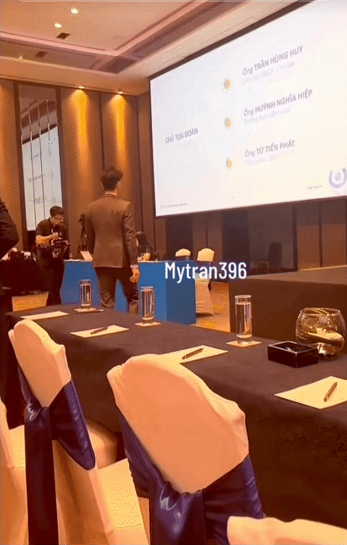 2 tổng tài đời thực sở hữu "visual" phát sáng, có một điểm chung khiến ai cũng phải tò mò - Ảnh 7.