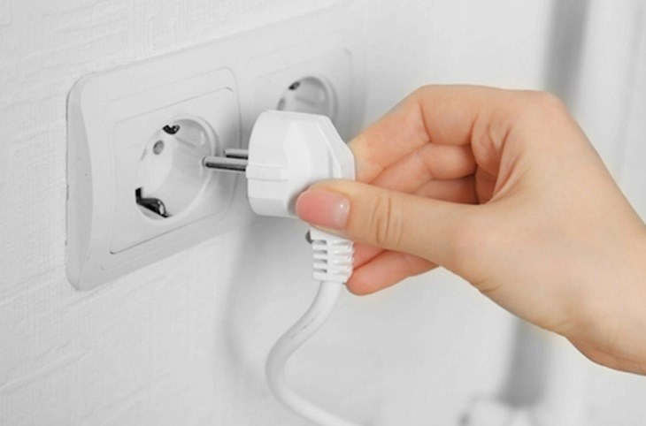 Rút phích cắm 4 món đồ "ngốn điện" này, hóa đơn tiền điện nhà tôi giảm một nửa! - Ảnh 1. Rút phích cắm 4 món đồ "ngốn điện" này, hóa đơn tiền điện nhà tôi giảm một nửa! - Ảnh 1.