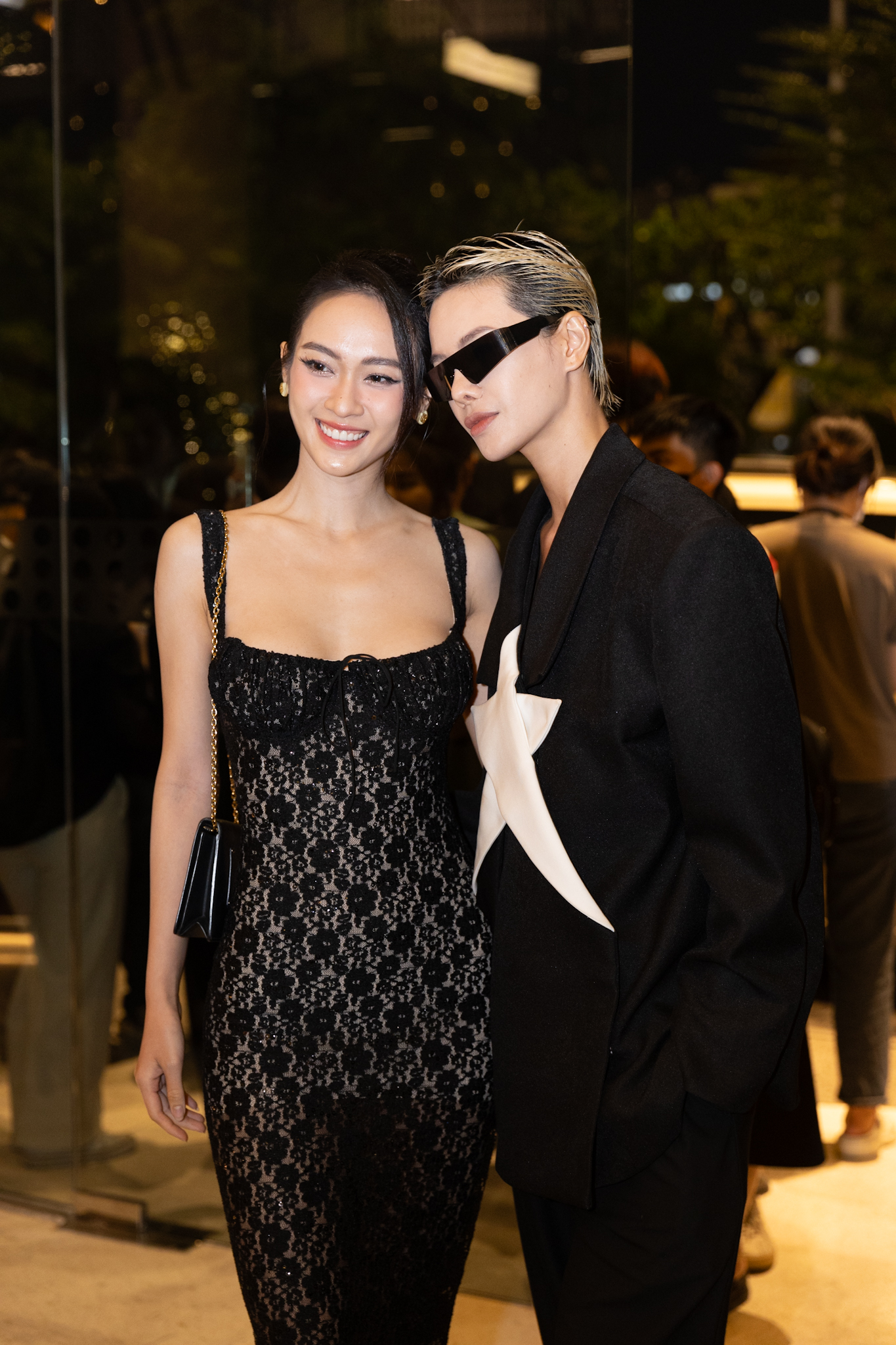 "Nửa showbiz" tại đám cưới Khánh Vân: Nhã Phương và 1 mẹ bầu Vbiz gây sốt, Puka - Khả Như "đụng độ"- Ảnh 16.