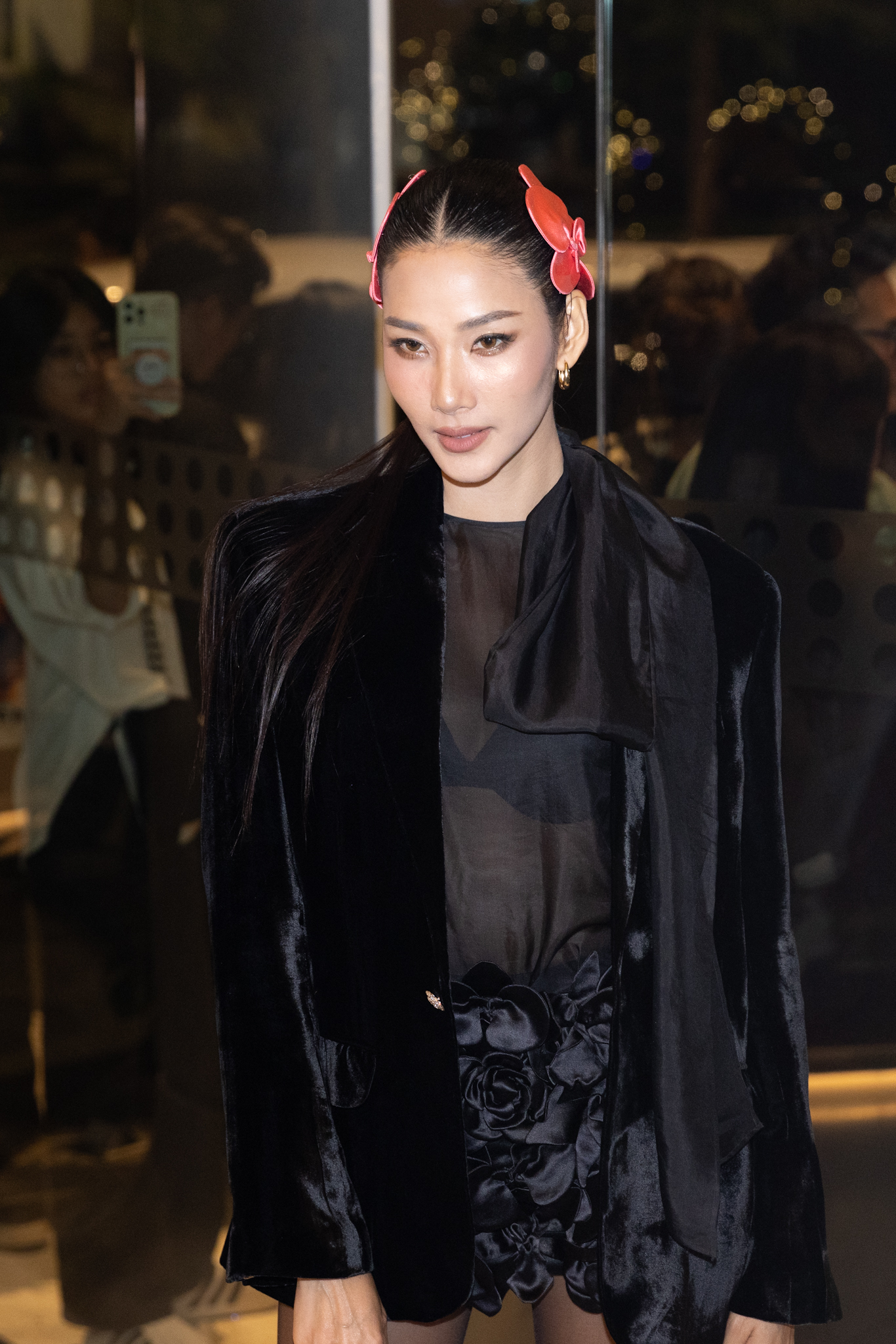 "Nửa showbiz" tại đám cưới Khánh Vân: Nhã Phương và 1 mẹ bầu Vbiz gây sốt, Puka - Khả Như "đụng độ"- Ảnh 9.