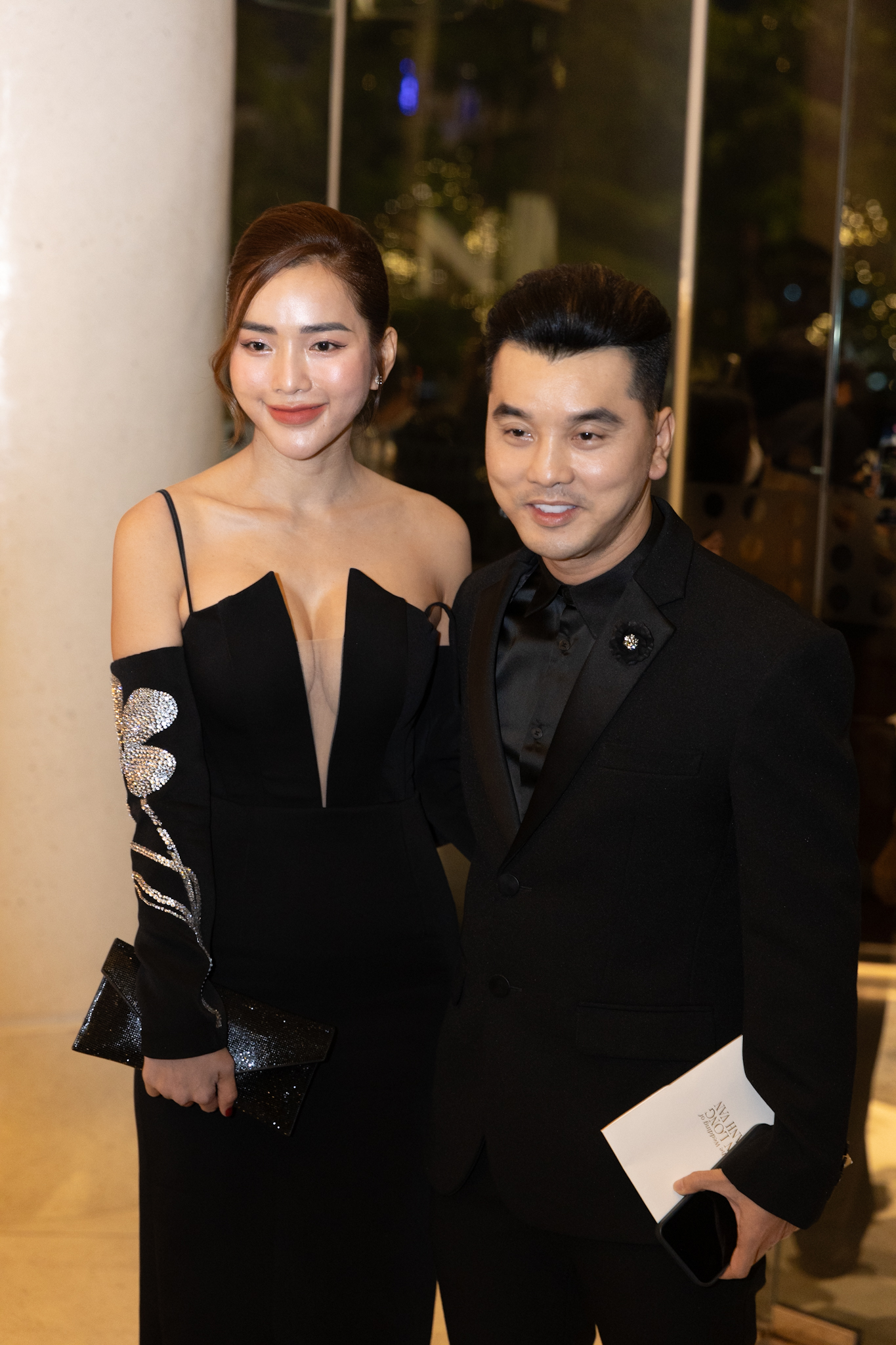 "Nửa showbiz" tại đám cưới Khánh Vân: Nhã Phương và 1 mẹ bầu Vbiz gây sốt, Puka - Khả Như "đụng độ"- Ảnh 10.