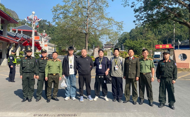 Chân tướng nhóm người Trung Quốc nhập cảnh trái phép Tại Bình Định - Ảnh 1.