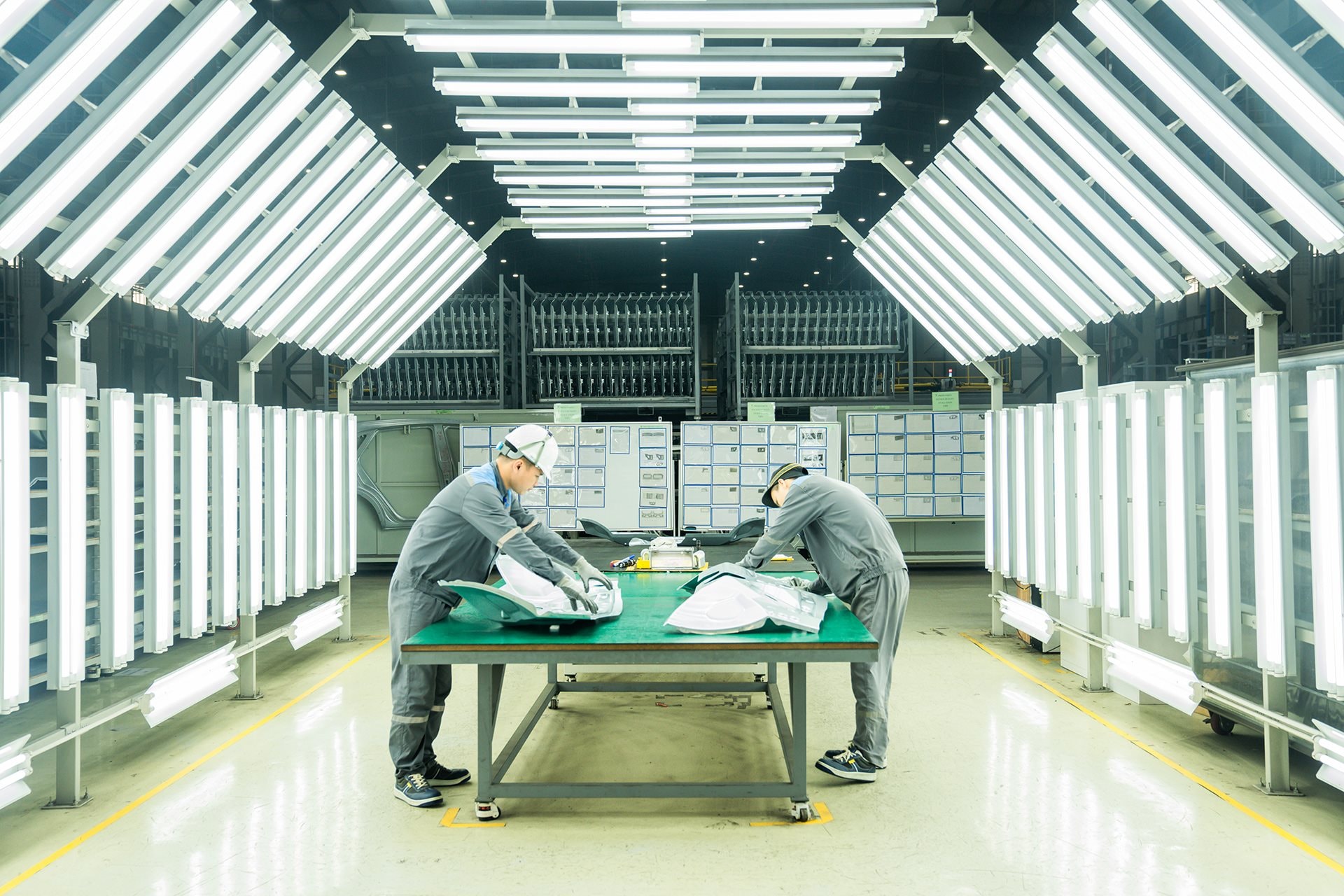 VinFast công bố tỷ lệ nội địa hoá xe điện đạt 60%, hướng tới hơn 80% năm 2026 - Ảnh 1.