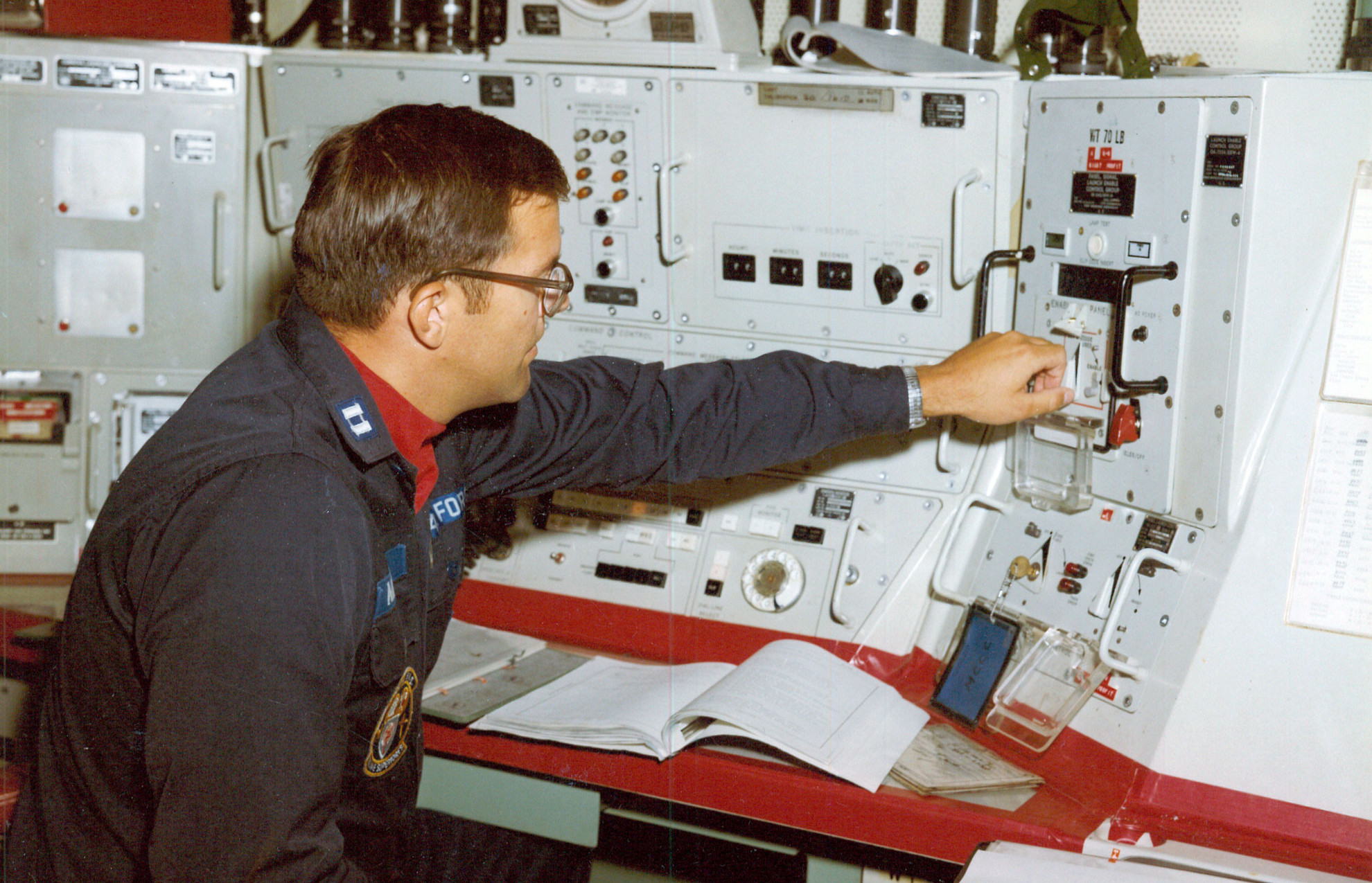 Khó tin nhưng có thật: Mật khẩu của bạn có thể an toàn hơn mã phóng tên lửa hạt nhân của quân đội Mỹ!- Ảnh 1. Khó tin nhưng có thật: Mật khẩu của bạn có thể an toàn hơn mã phóng tên lửa hạt nhân của quân đội Mỹ!- Ảnh 1.