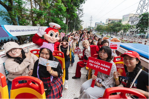 Jollibee chính thức khai trương cửa hàng thứ 200, đánh dấu hành trình 2 thập kỷ phát triển - Ảnh 1.