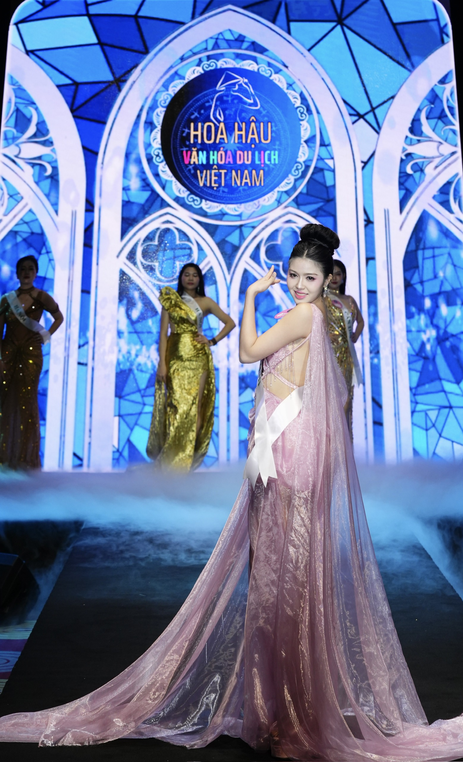 Nhan sắc Nguyễn Thị Thảo - người đẹp giành á hậu 1 Hoa hậu Văn hóa Du lịch Việt Nam- Ảnh 8.