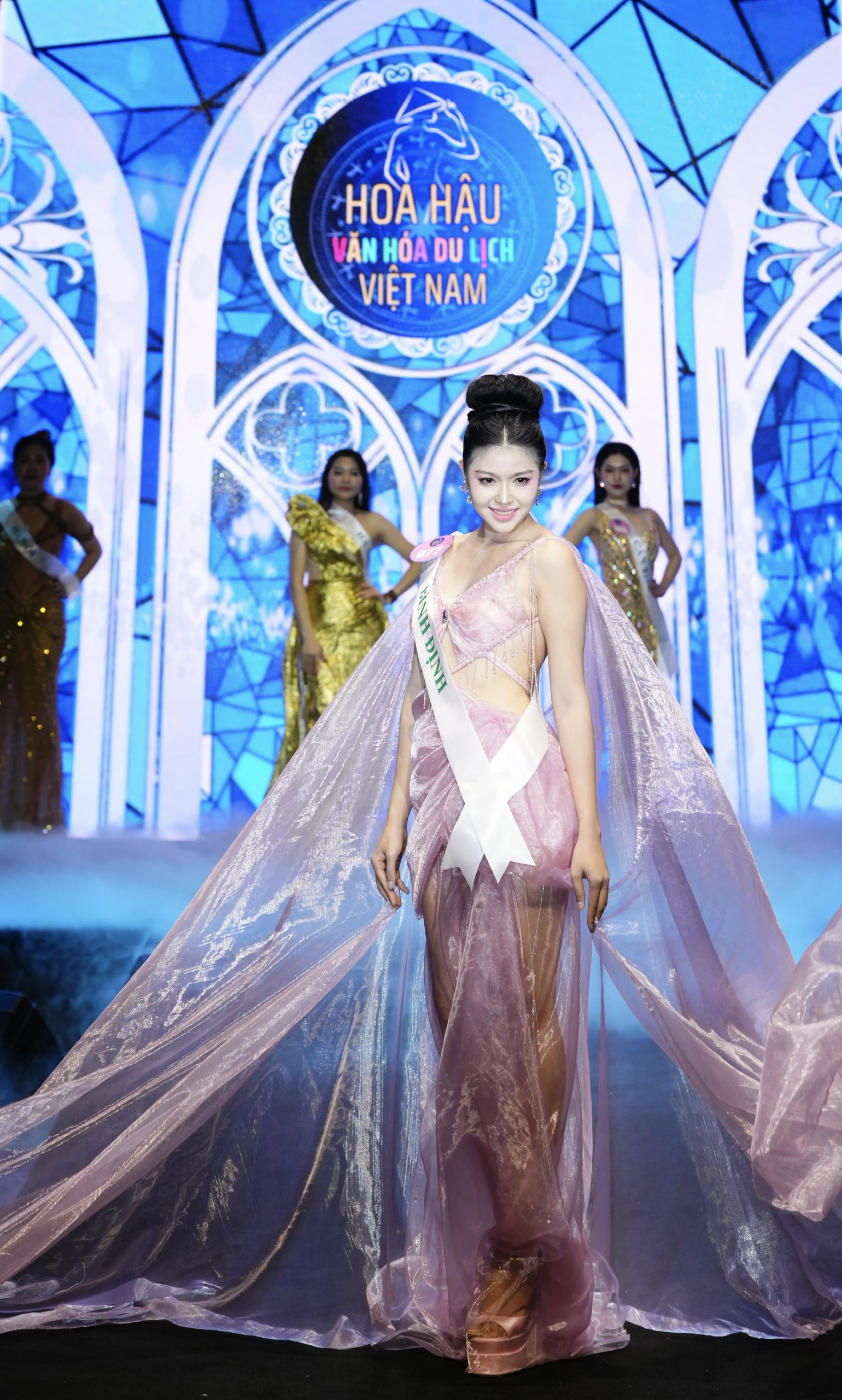 Nhan sắc Nguyễn Thị Thảo - người đẹp giành á hậu 1 Hoa hậu Văn hóa Du lịch Việt Nam- Ảnh 7.