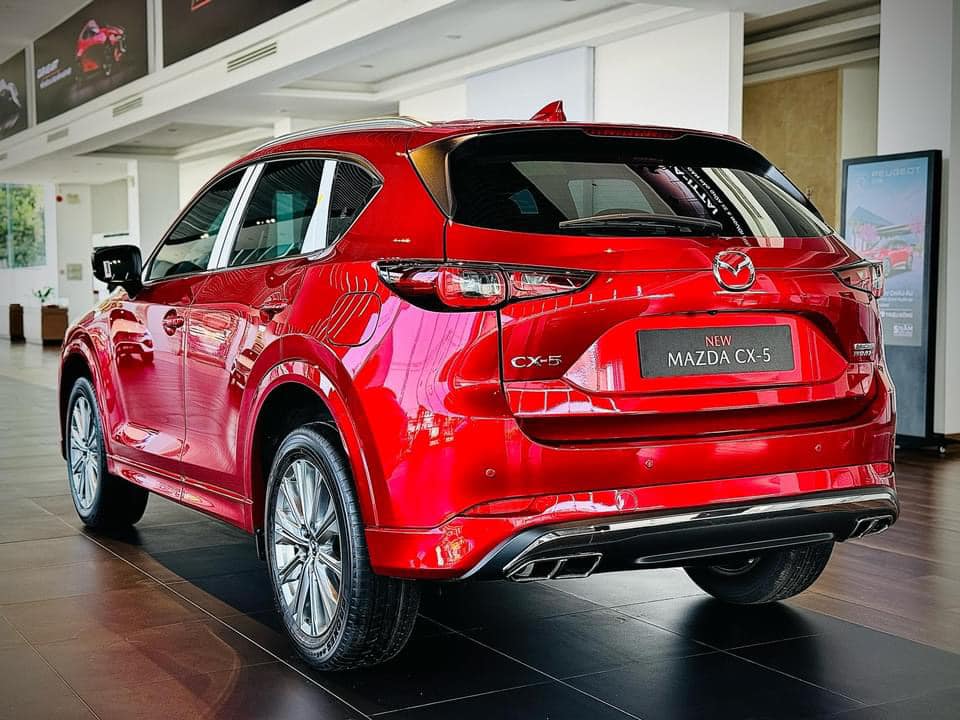 Mazda CX-5 giảm tới 70 triệu tại đại lý, bản giữa SUV C nay còn thấp hơn Toyota Corolla Cross tiêu chuẩn - Ảnh 4.