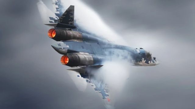 Tiêm kích Su - 57 của Nga tích hợp công nghệ máy bay thế hệ sáu đầy ấn tượng - Ảnh 1.