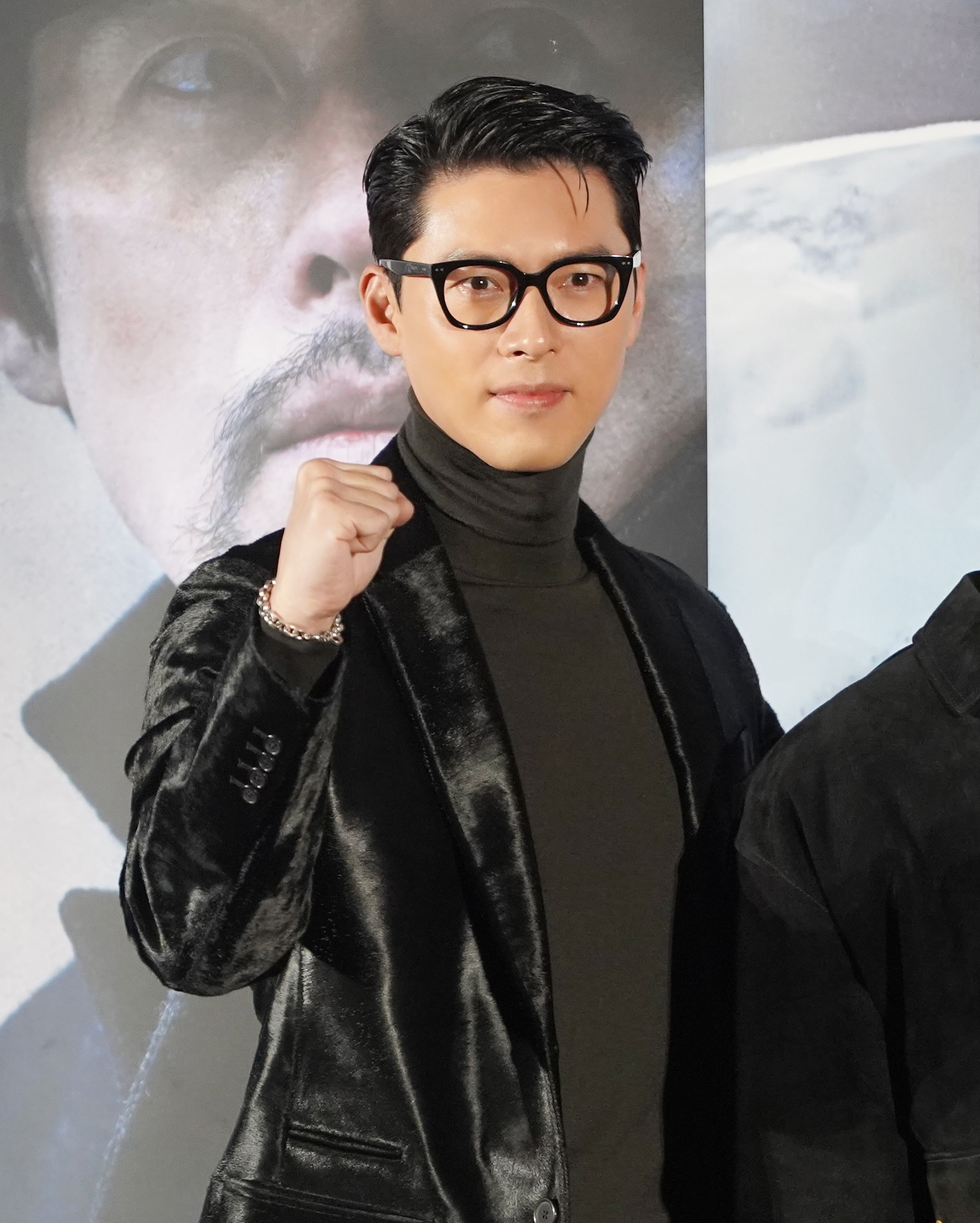 Hyun Bin xấu chưa từng thấy - Ảnh 1.