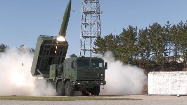 Ba Lan thử nghiệm Hệ thống Homar - K MLRS hiện đại từ Hàn Quốc - Ảnh 2.