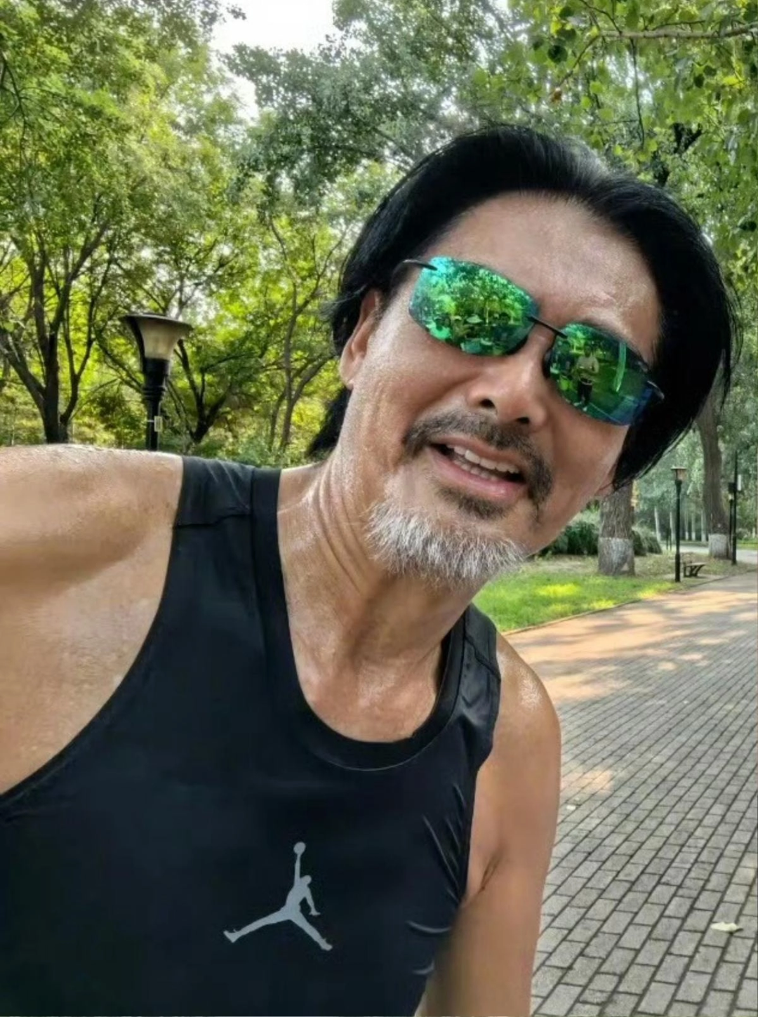 Ch&acirc;n dung nam diễn vi&ecirc;n từng kh&oacute; khăn nay bất ngờ rao b&aacute;n nh&agrave; 600 tỷ- Ảnh 2.