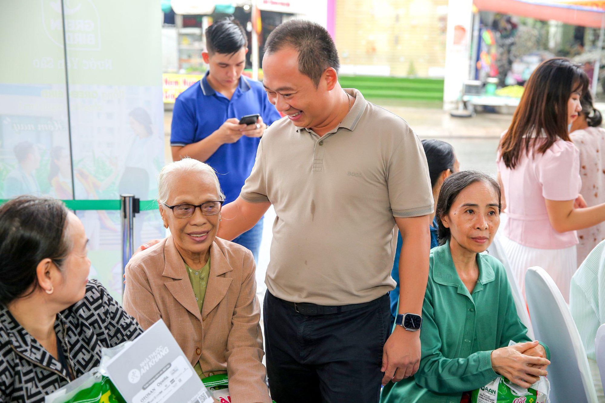 Tiếp nối thương hiệu “đàn anh”, nhà thuốc An Khang triển khai các hoạt động chăm sóc sức khỏe cộng đồng - Ảnh 3.