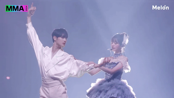 &ldquo;C&ocirc;ng ch&uacute;a Kpop&rdquo; m&uacute;a đẹp đến nao l&ograve;ng!- Ảnh 1.