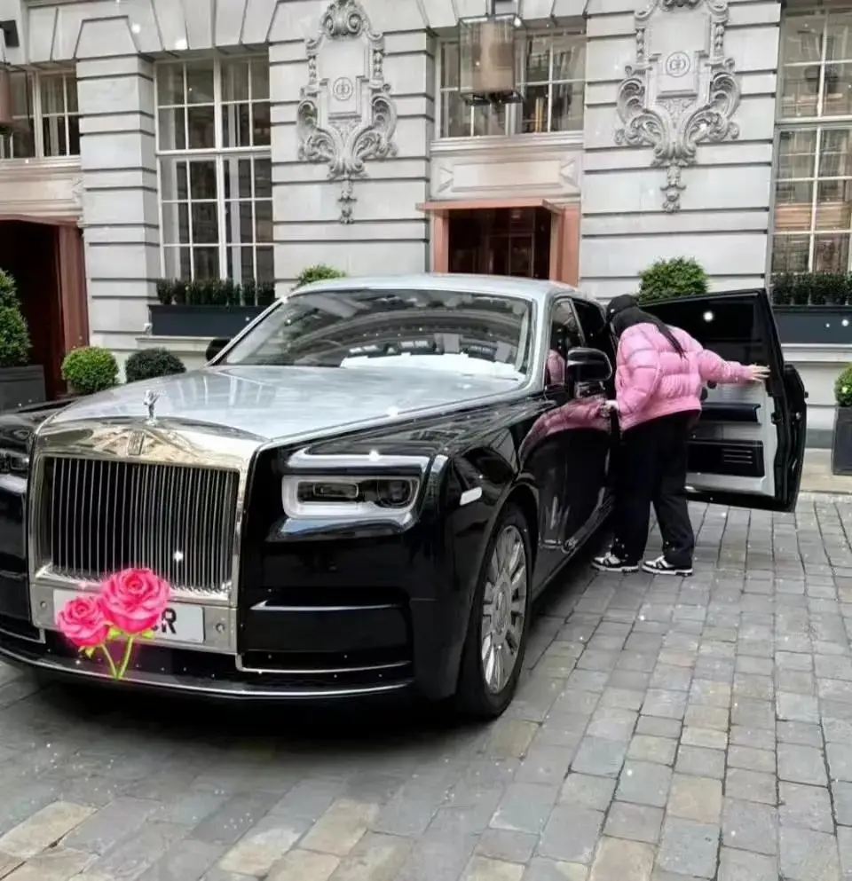 MC giàu nhất showbiz Trung Quốc tặng Rolls - Royce cho con gái - Ảnh 4.