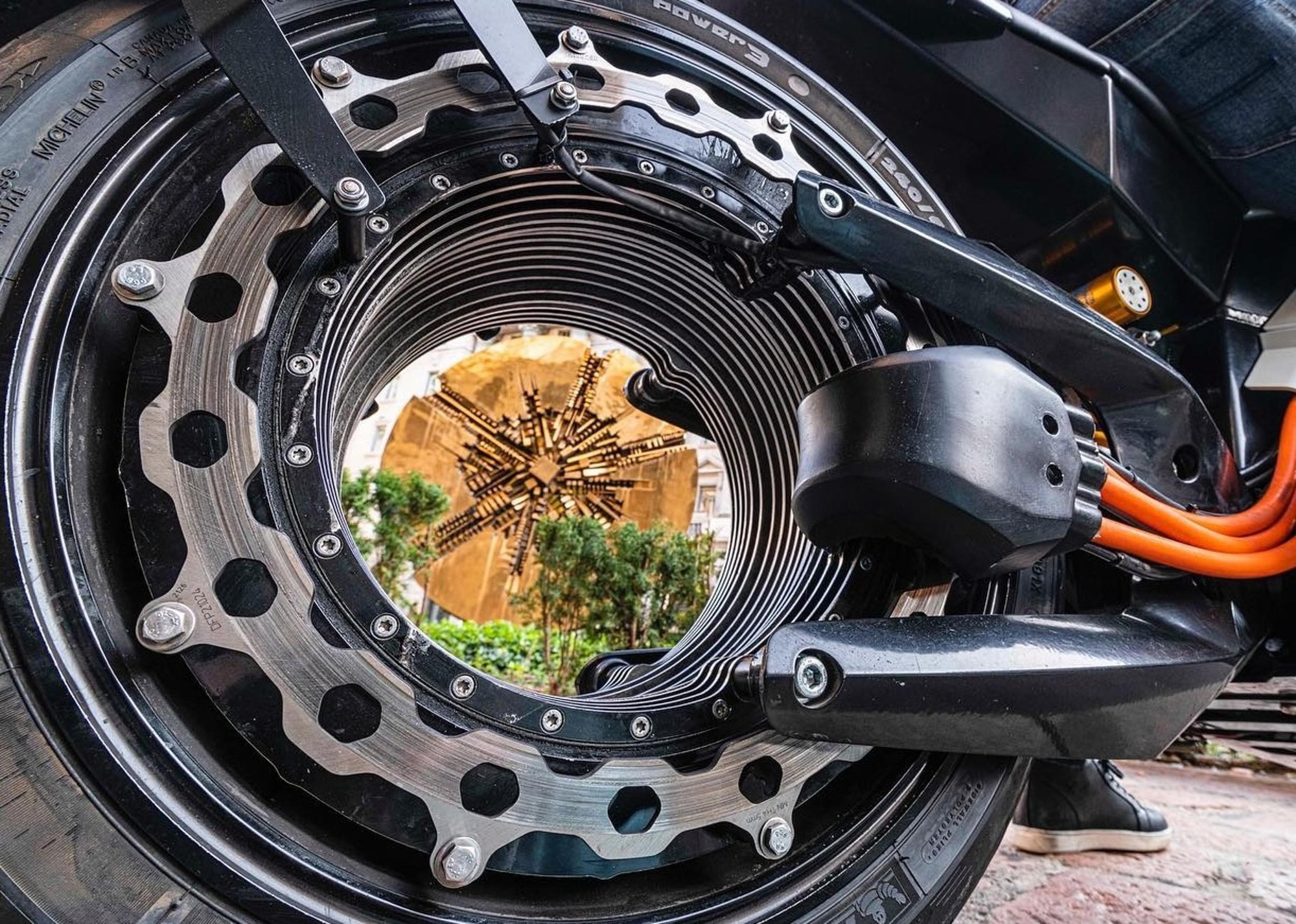 Donut Lab: Bước tiến mới trong c&ocirc;ng nghệ xe điện hay chỉ l&agrave; vẻ đẹp 'học theo' khoa học viễn tưởng?- Ảnh 6.