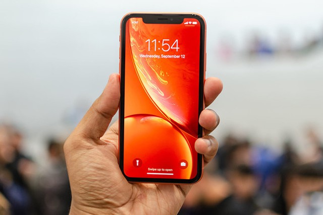 Smartphone từng bán chạy nhất thế giới đang có giá siêu rẻ tại VN, ra mắt 6 năm vẫn chạy iOS 19 như iPhone 16  - Ảnh 4.