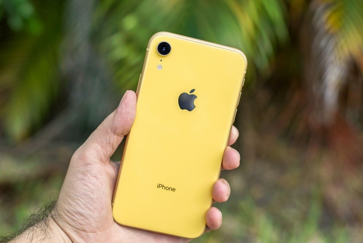 Mẫu iPhone XR từng gây bão giờ chỉ 3 triệu: 6 Năm vẫn chạy tốt , lên iOS 19 - Ảnh 1.