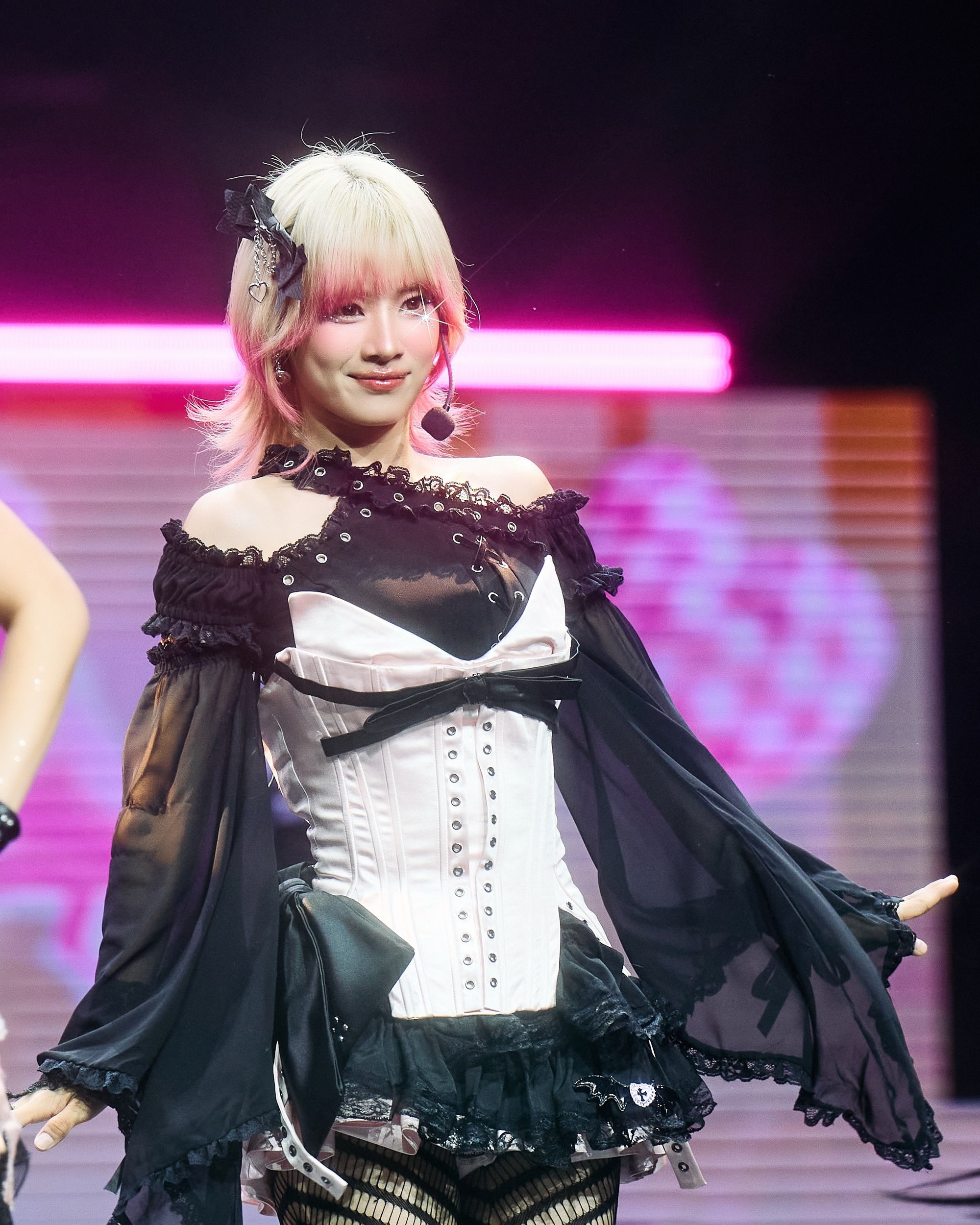 Ho&agrave;ng Yến Chibi nhắc về Th&aacute;ng Năm Rực Rỡ, khẳng định một lần nữa được sống rực rỡ nhờ c&aacute;c chị đẹp- Ảnh 4.