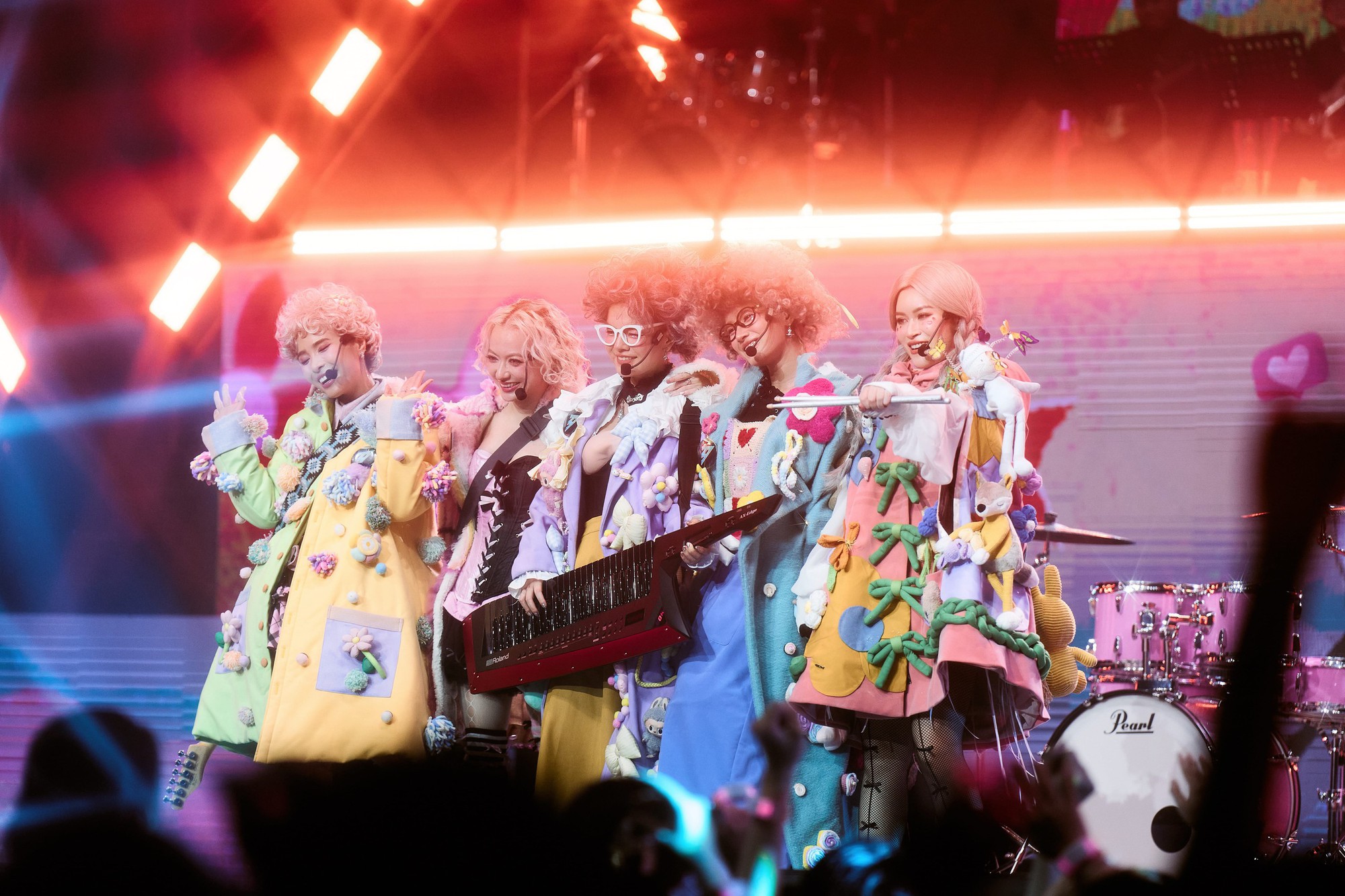 Ho&agrave;ng Yến Chibi nhắc về Th&aacute;ng Năm Rực Rỡ, khẳng định một lần nữa được sống rực rỡ nhờ c&aacute;c chị đẹp- Ảnh 1.