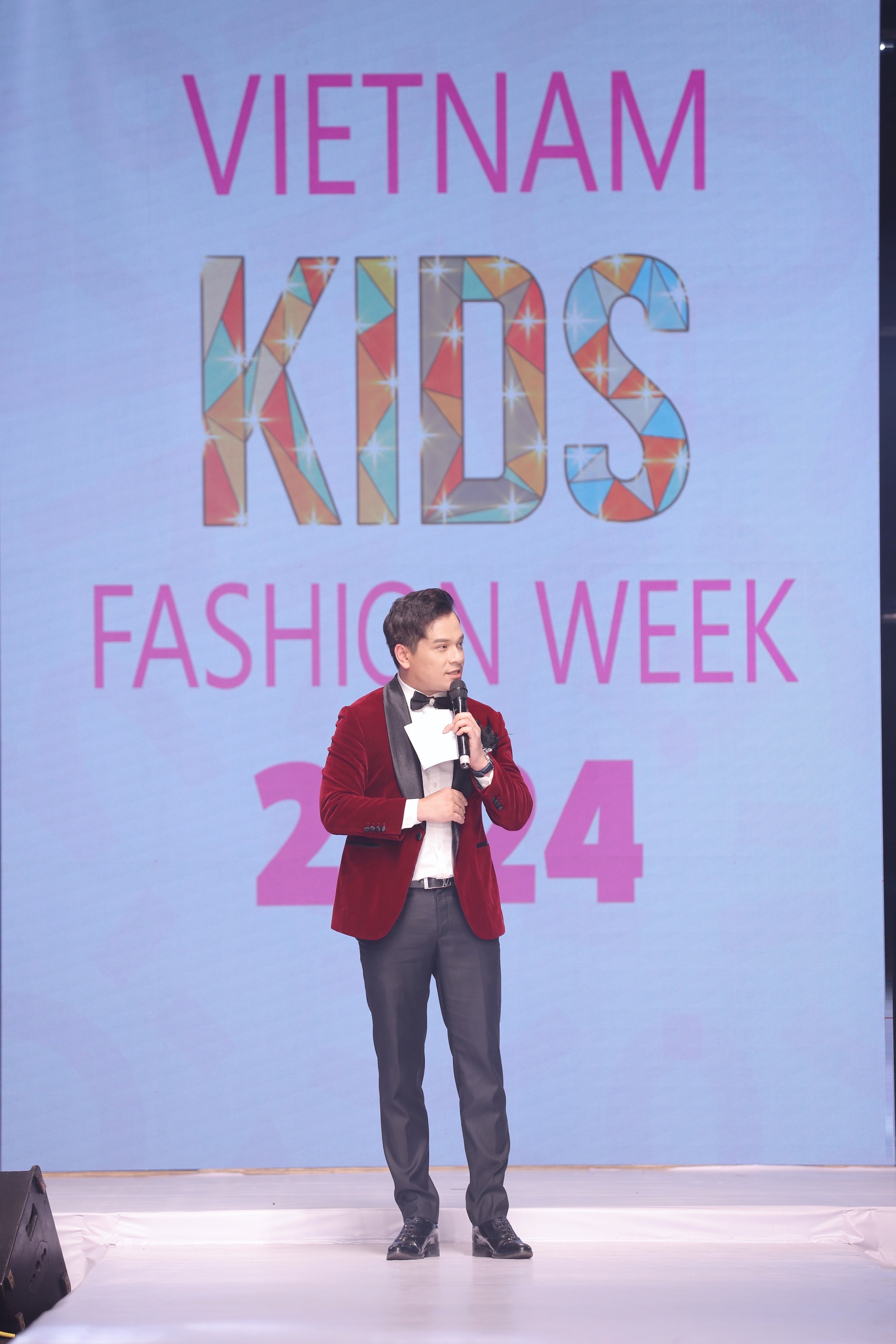 Vietnam Kids Fashion Week 2024 - "Tự tin tỏa sáng - Làm chủ tương lai"- Ảnh 5.