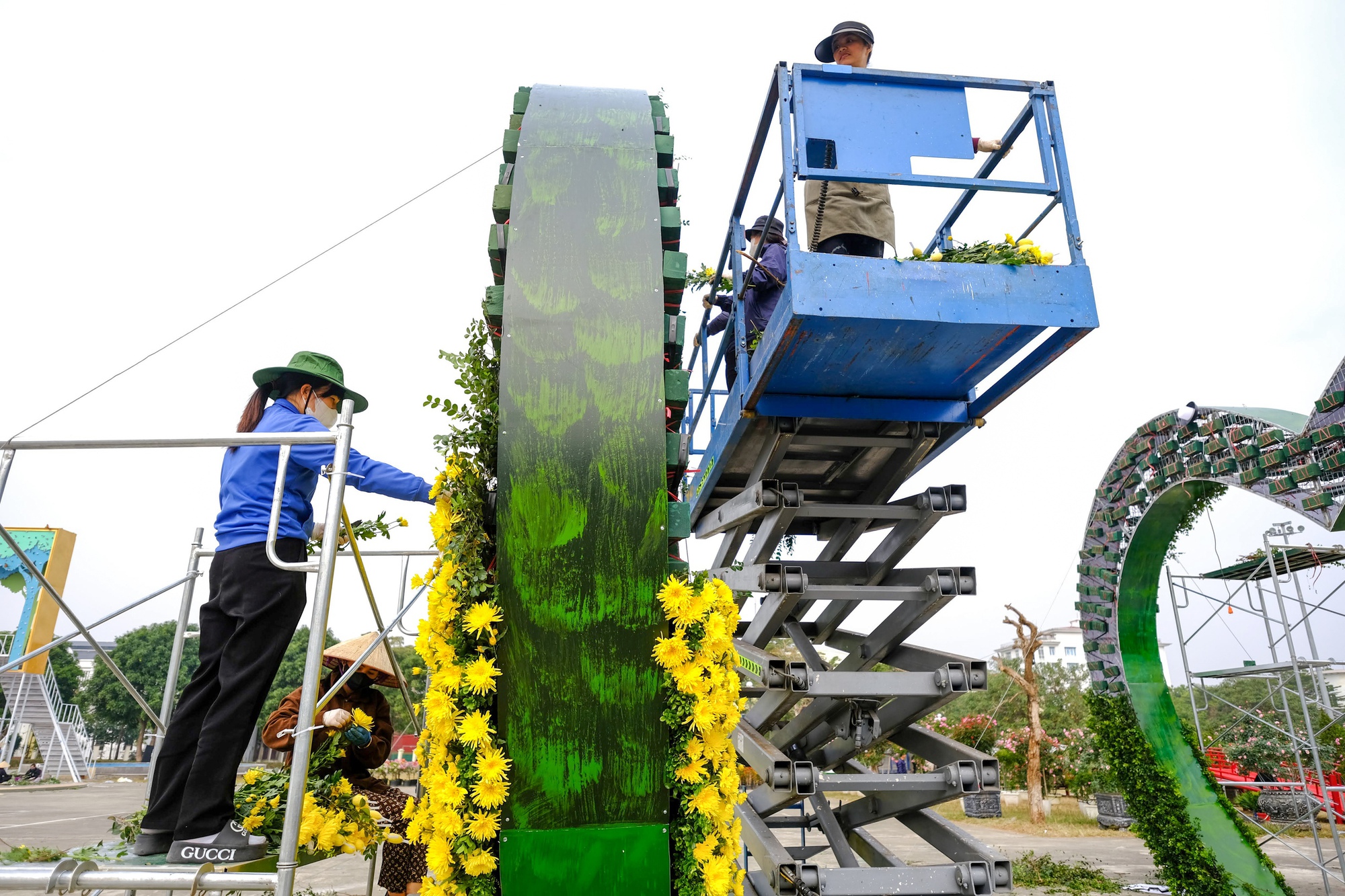 Festival hoa Mê Linh 2024 hứa hẹn sắc hoa rực rỡ và cơ hội du lịch mới - Ảnh 14.