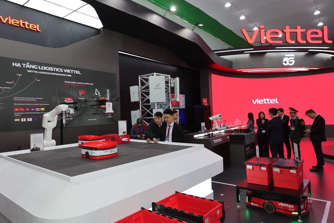C&ugrave;ng ngắm loạt c&ocirc;ng nghệ &ldquo;cực độc&rdquo; của Viettel tại triển l&atilde;m Quốc ph&ograve;ng quốc tế Việt Nam 2024- Ảnh 8.