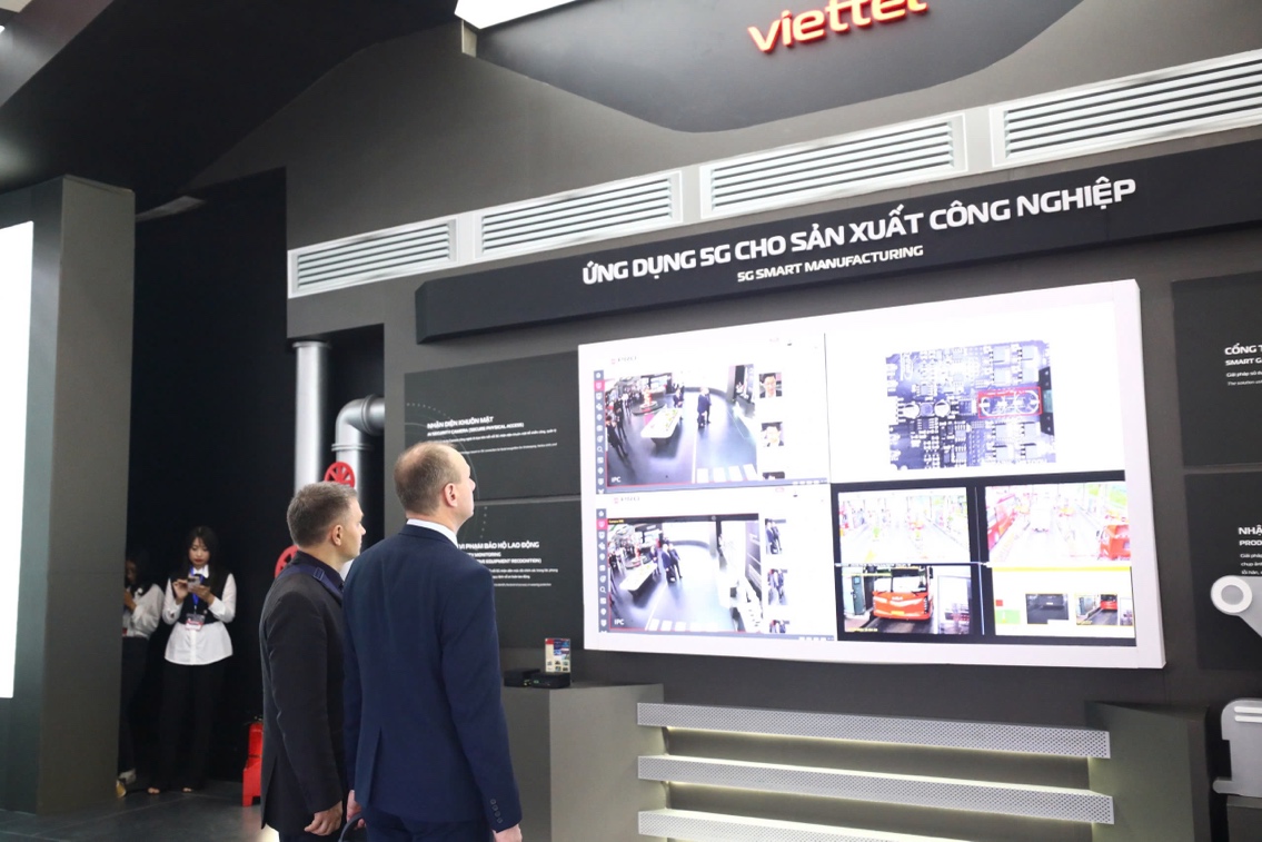 C&ugrave;ng ngắm loạt c&ocirc;ng nghệ &ldquo;cực độc&rdquo; của Viettel tại triển l&atilde;m Quốc ph&ograve;ng quốc tế Việt Nam 2024- Ảnh 11.