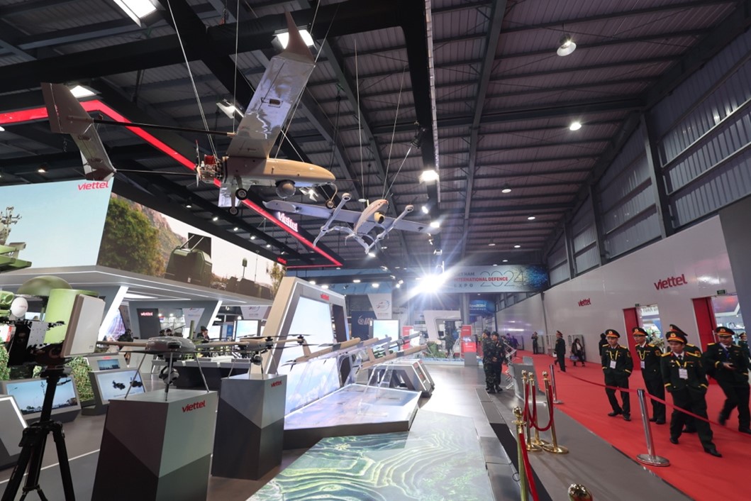 C&ugrave;ng ngắm loạt c&ocirc;ng nghệ &ldquo;cực độc&rdquo; của Viettel tại triển l&atilde;m Quốc ph&ograve;ng quốc tế Việt Nam 2024- Ảnh 2.