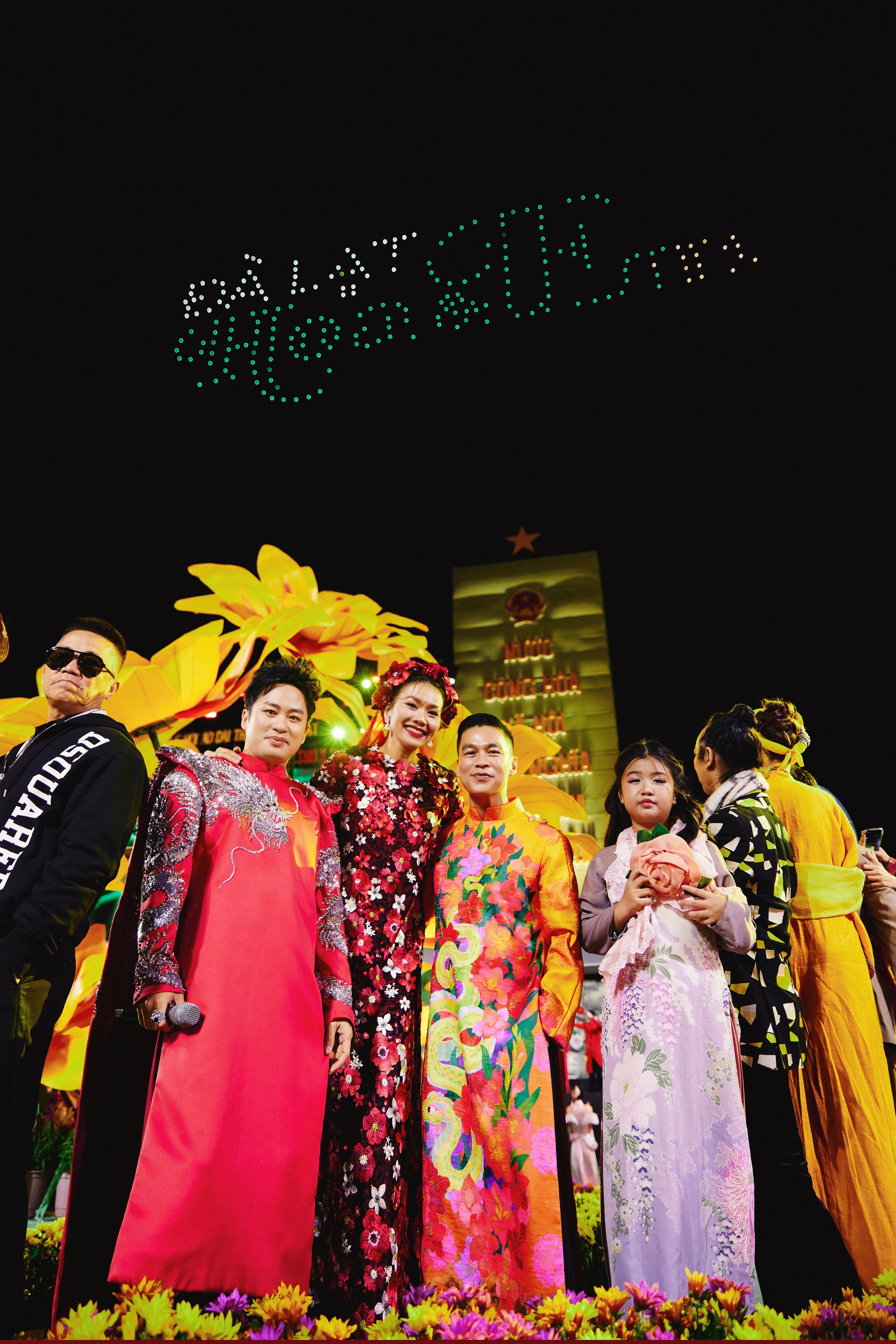 Thanh Hằng c&ugrave;ng d&agrave;n mỹ nh&acirc;n tr&igrave;nh diễn &aacute;o d&agrave;i dưới thời tiết 15 độ C- Ảnh 5.