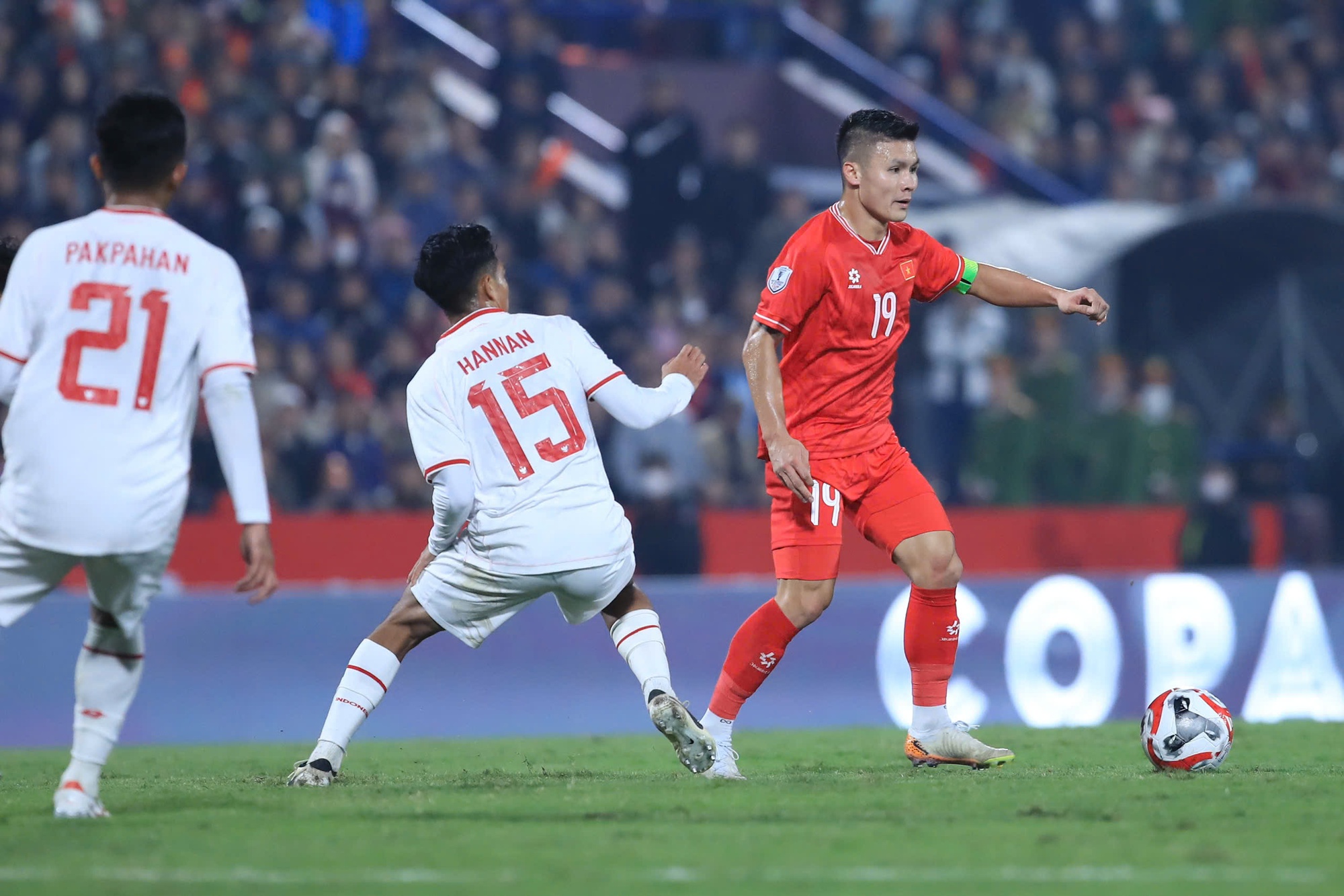 Tuyển Indonesia sau “thảm hoạ” AFF Cup 2024: 50% tuyển thủ có thể bị gạch tên? - Ảnh 1.