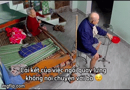 Thấy chồng im lặng ngồi quay lưng, cụ b&agrave; liền l&agrave;m một việc khiến hơn 2 triệu người bất ngờ- Ảnh 1.