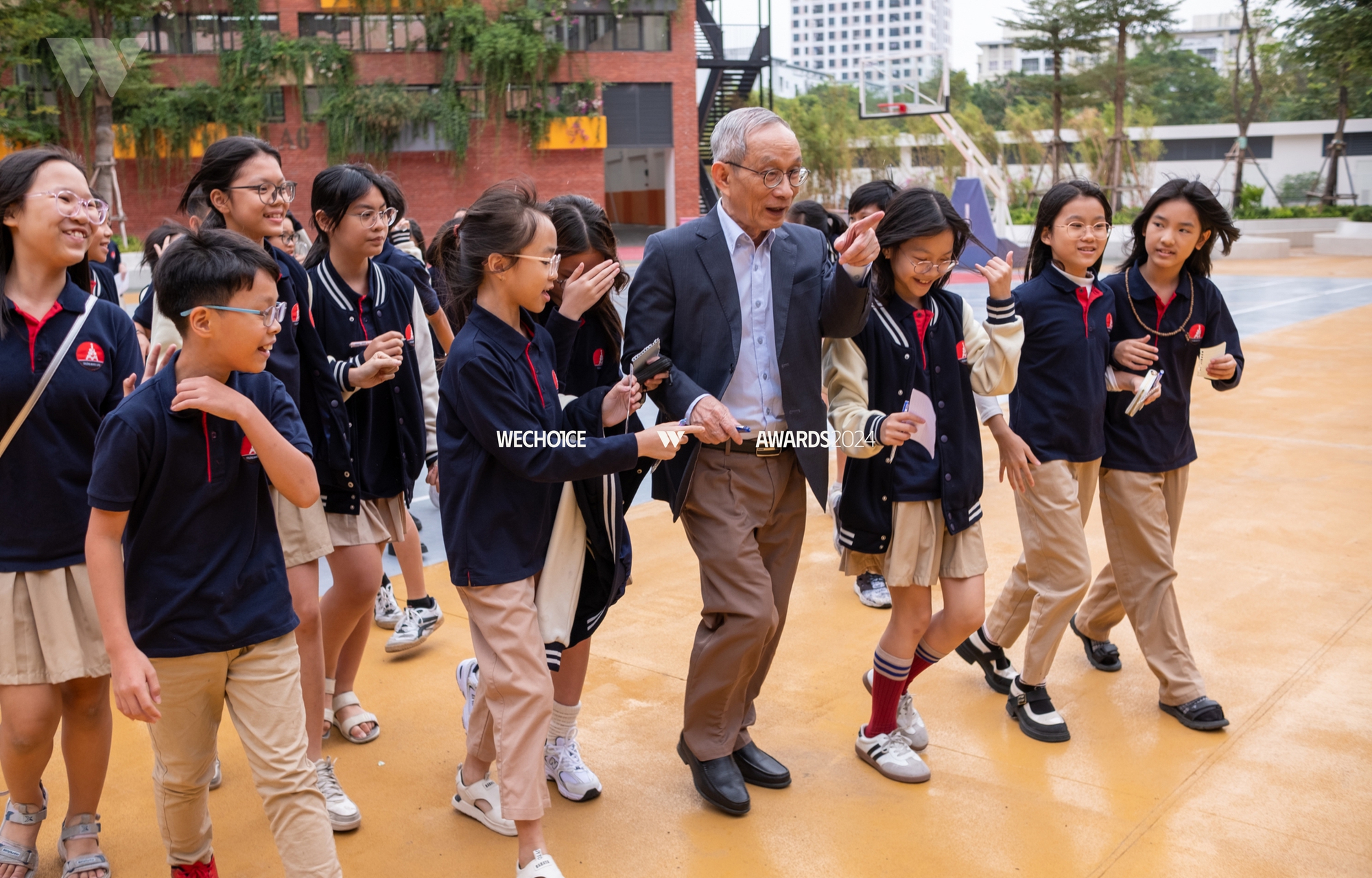 Chuyện về thầy Nguyễn Xuân Khang Hà Nội: Người thầy và hành trình nuôi dưỡng 22 trẻ Làng Nủ - Ảnh 10.