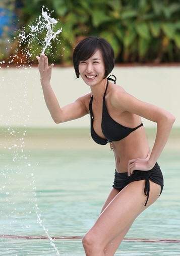 Mỹ nhân phim Sex is Zero gây sốc với nhan sắc trẻ đẹp khó cưỡng, chạy trốn nhiều năm vì cảnh nóng hở bạo - Ảnh 5.