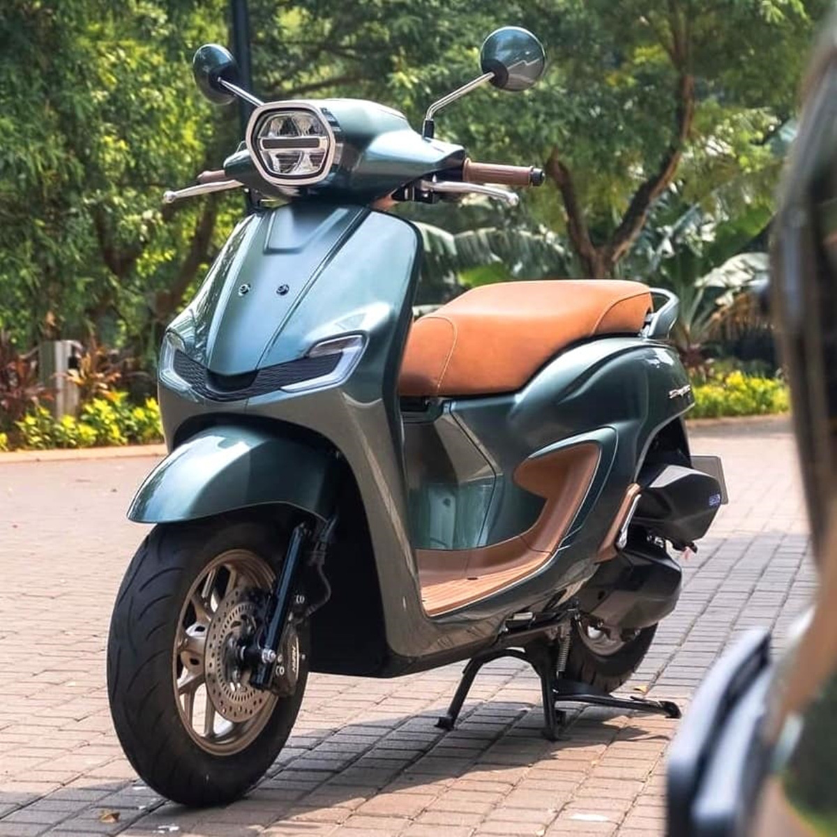 Xe tay ga mới Honda đẹp ngang ngửa Vespa sắp được bán chính hãng tại Việt Nam?- Ảnh 2.