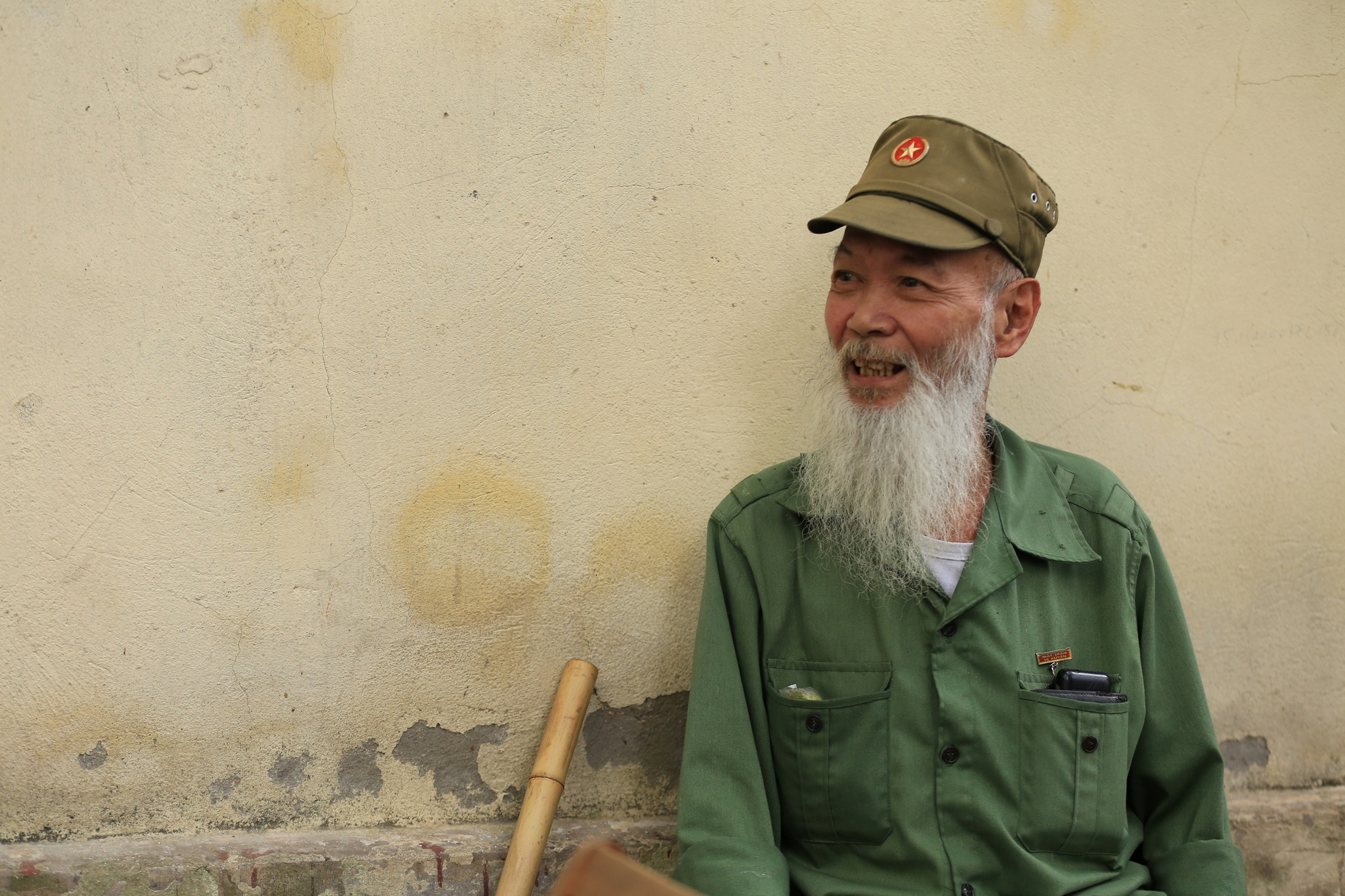 Ng&agrave;y đẹp trời đi dạo phố c&ugrave;ng &ocirc;ng l&atilde;o 61 tuổi v&agrave; "th&uacute; cưng" nổi tiếng nhất H&agrave; Nội: "Con Pạc Pạc nghe lời &ocirc;ng ấy răm rắp" - Ảnh 6.