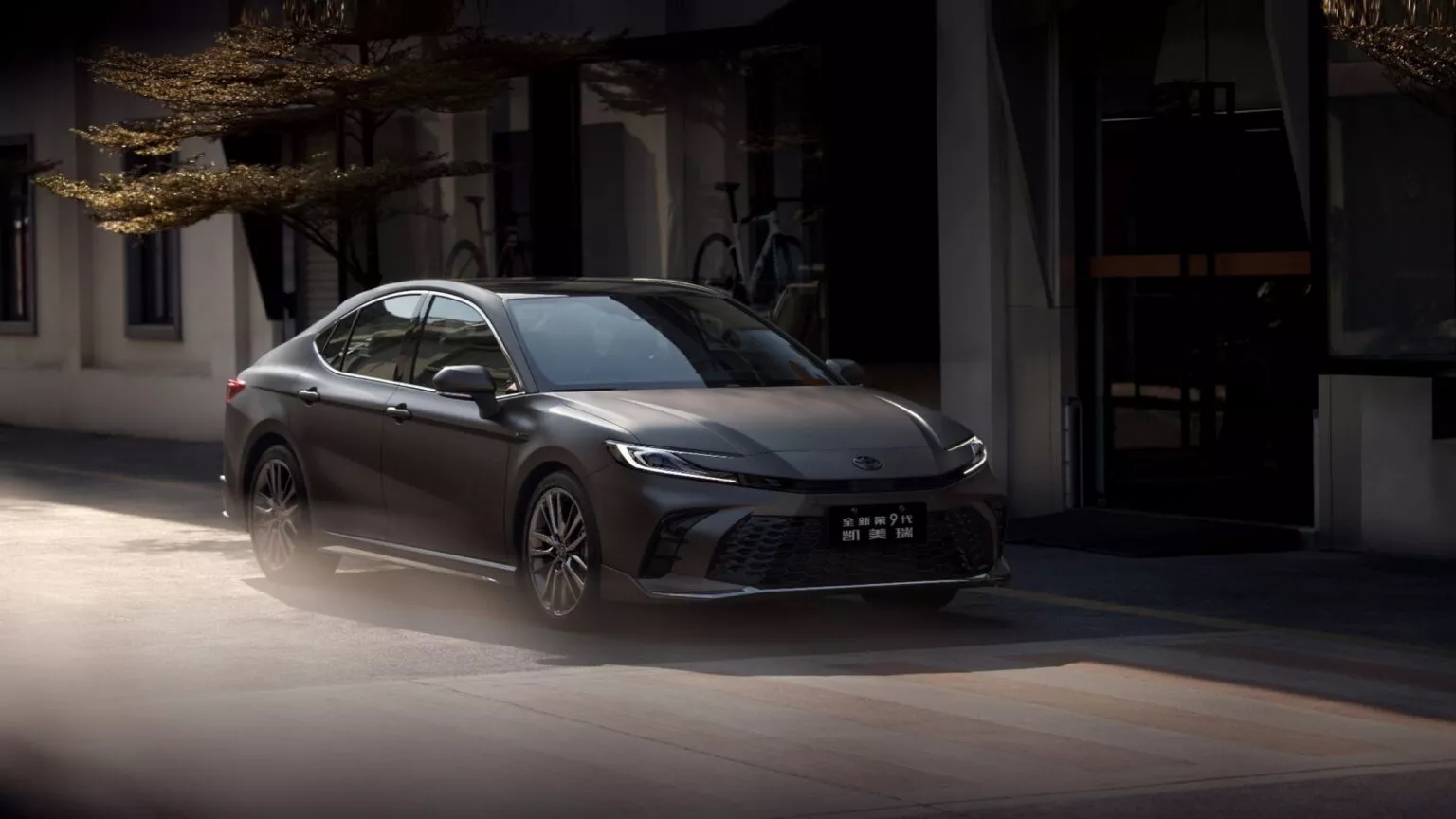 Toyota Camry có bản mới mừng Tết Nguyên đán: Có nút bấm dành riêng cho ông chủ, giá bán cực hấp dẫn- Ảnh 5.