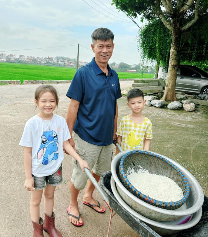 Minh bí thư xóm với video chân thật triệu view, khơi dậy tình yêu làng quê trong giới trẻ - Ảnh 2.