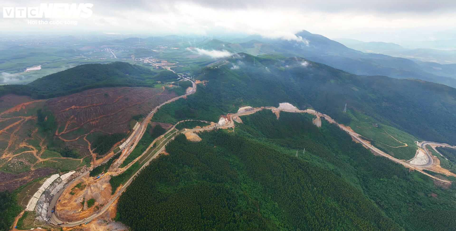 Cung đ&egrave;o An Kh&ecirc; nối B&igrave;nh Định - Gia Lai: Diện mạo mới đầy ấn tượng - Ảnh 1.