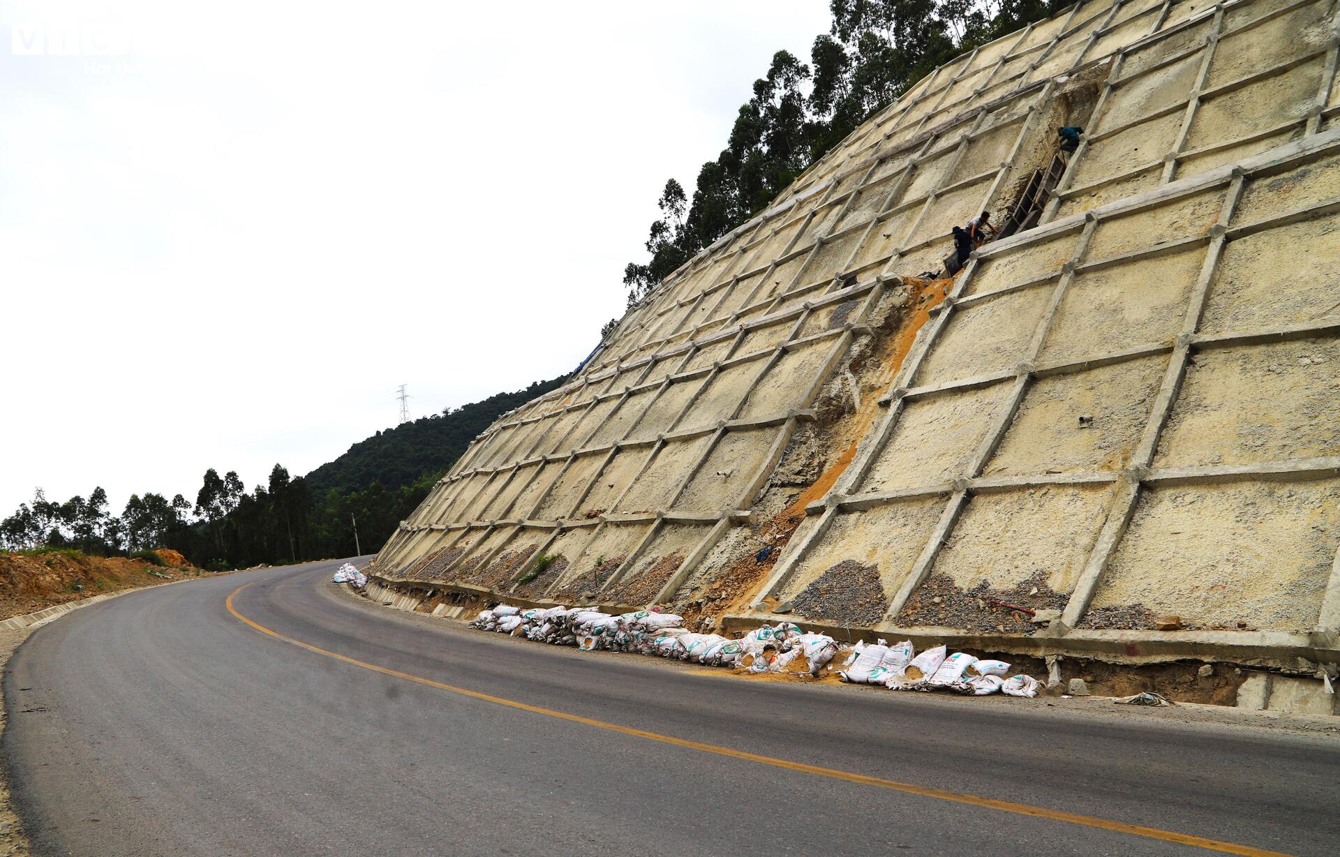 Cung đ&egrave;o An Kh&ecirc; nối B&igrave;nh Định - Gia Lai: Diện mạo mới đầy ấn tượng - Ảnh 5.