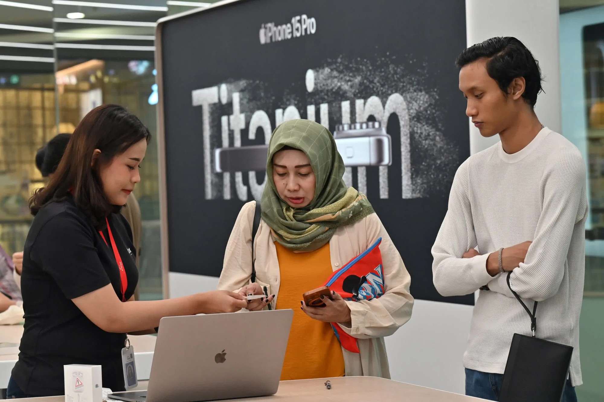 Apple đối mặt thách thức 1 tỷ USD tại Indonesia để bán iPhone - Ảnh 2.